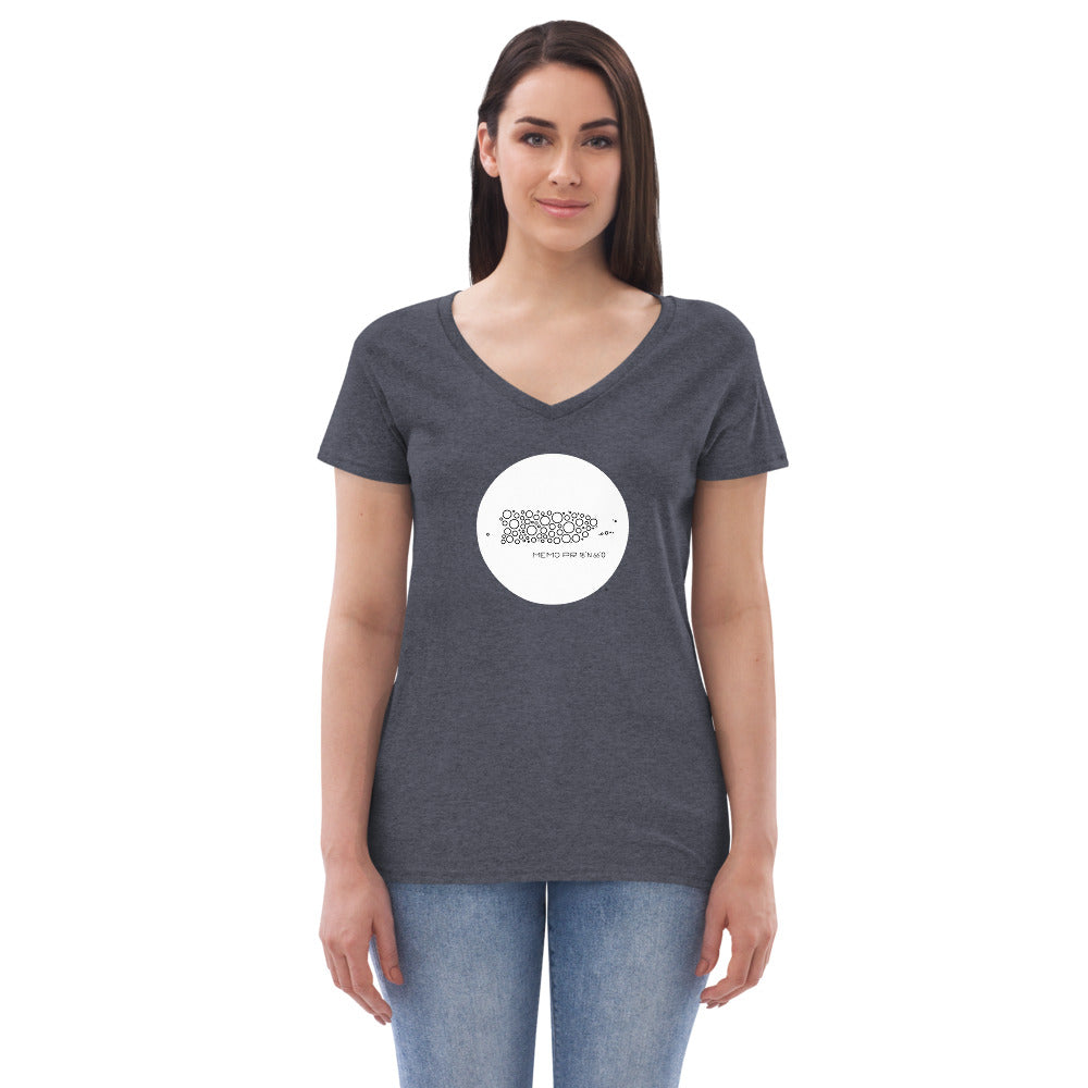 Memo PR - Women’s recycled v-neck t-shirt